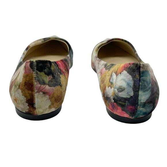 NWOT Bruno Magli Solena Crushed Velvet Floral Pointed Toe Flat Size39 - Picture 4 of 6